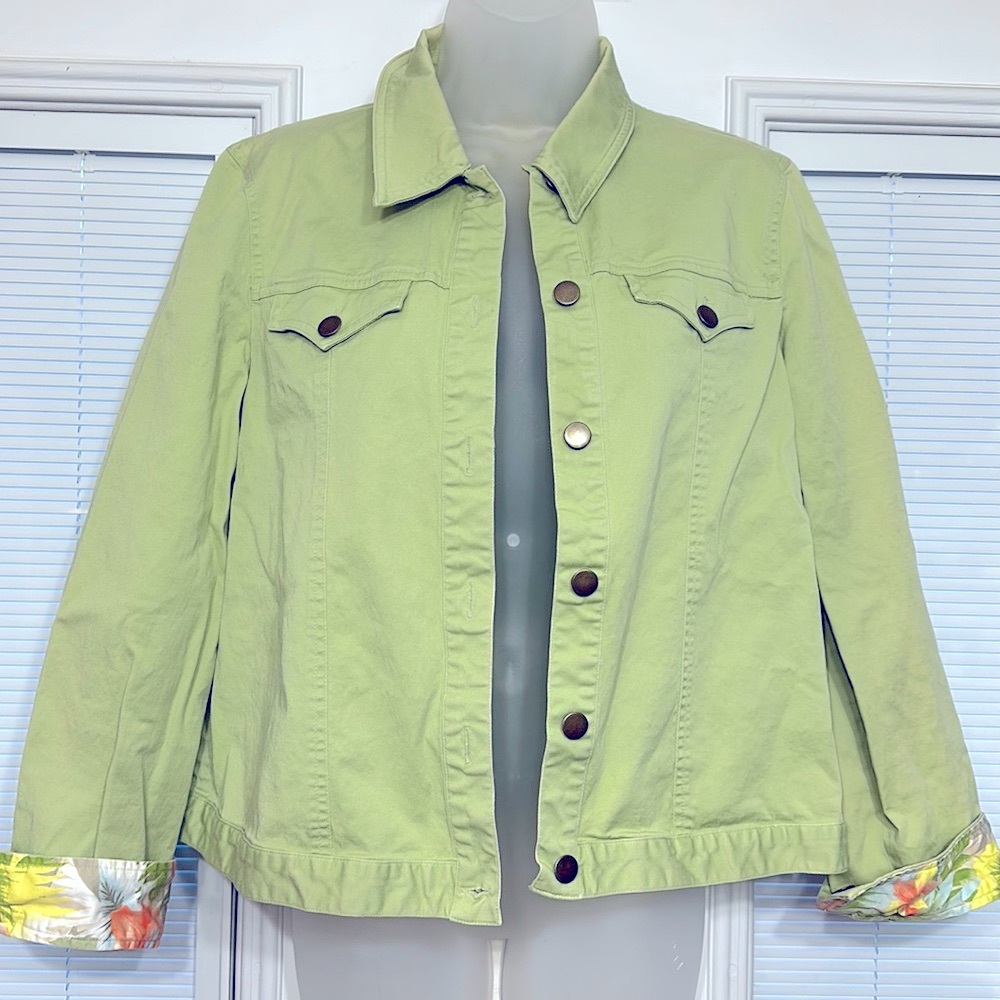 Hawaiian Tropic celery colored jean jacket thinner cotton jacket lots of stretch
